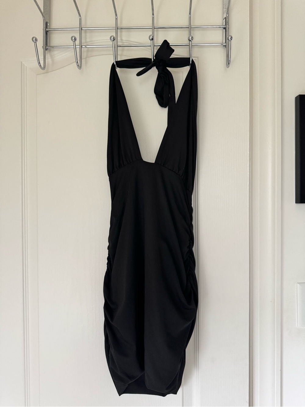 SHEIN Black Halter Tie-Back Mini Dress